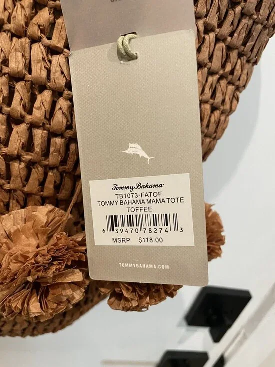 Tommy Bahama Mama Tote with interior pouch - Brand New with tags! - Retail $118 - Picture 4 of 7